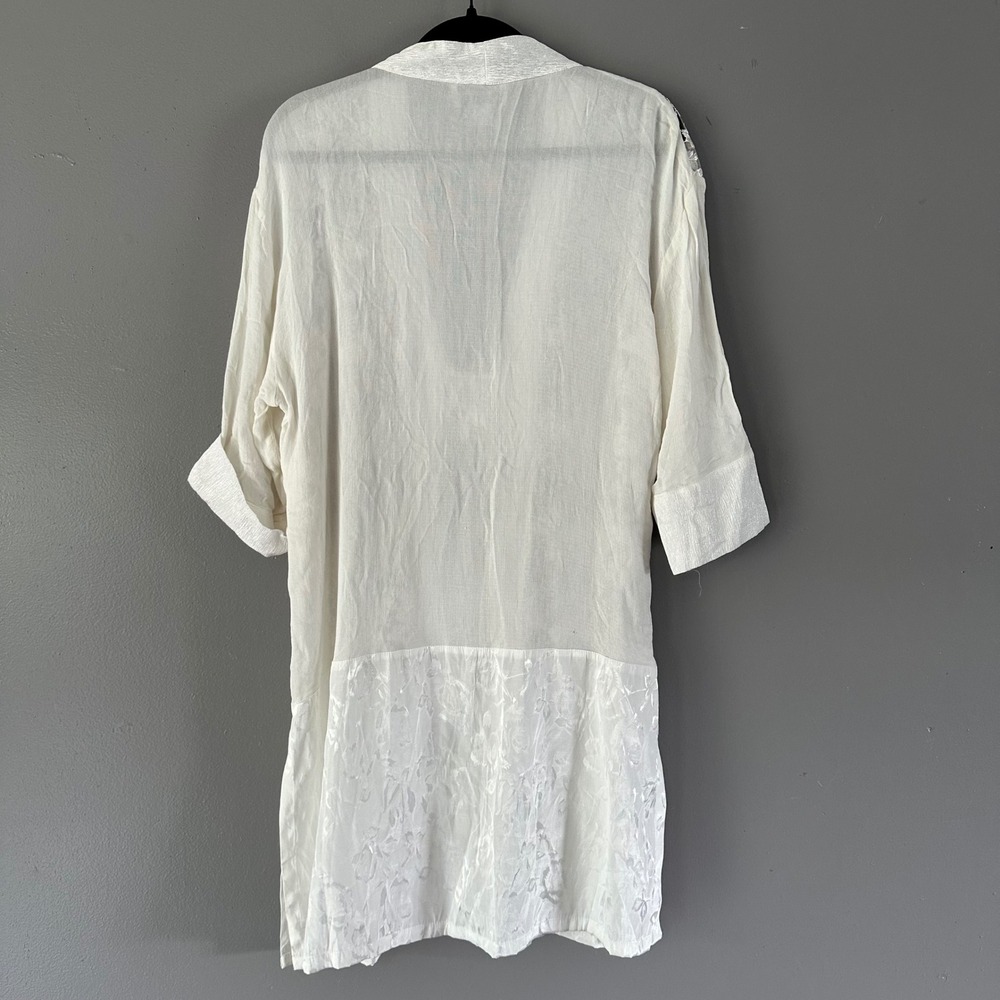 Vintage Christina Fairbanks‎ White Embossed Floral Satin Robe MEDIUM - Picture 10 of 12